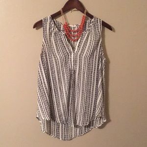 White and black flowy tank